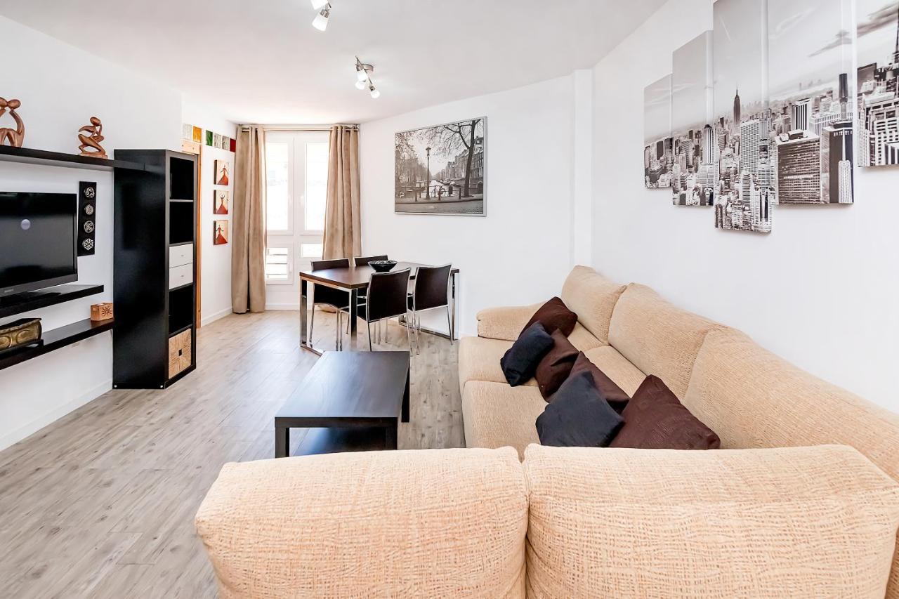 Bhost - Roca Castle Apartment Торемолинос Екстериор снимка